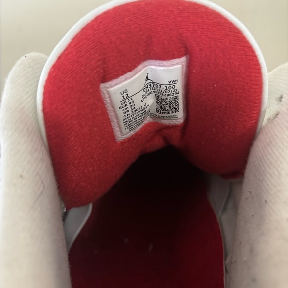 Jordan 3 cement reimagined - Picture 8 of 10